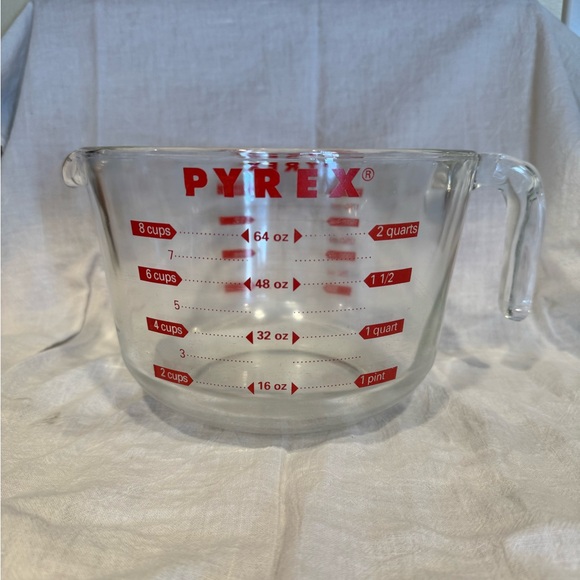 Pyrex Other - PYREX 8 Cup 64oz Measuring Glass Mixing Bowl Red Lettering Large 2 Qt Bowl USA